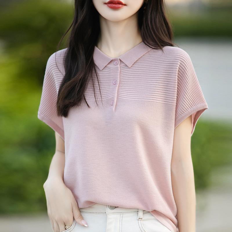 The New Summer Short-sleeved Knitted Sweater Is Looseslimming and Versatile. The Thin Ice Silk Top Is Easy To Match