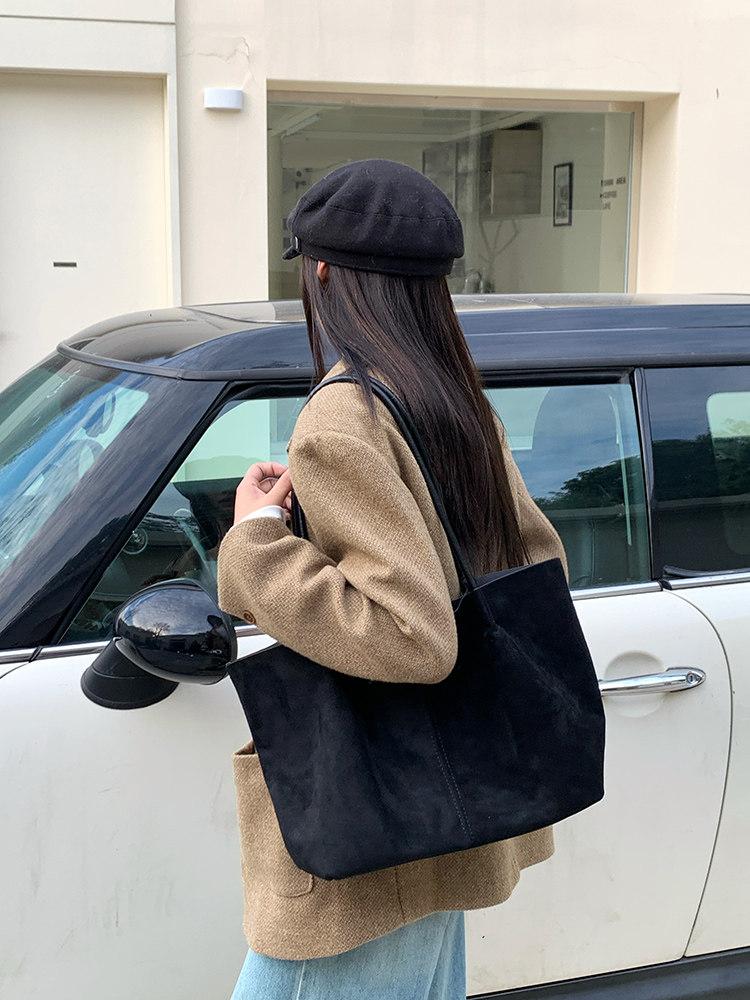 Retro Solid Color Faux Suede Women's Shoulder Bags Fashi Versatile Ladies Underarm Bags Casual Large Capacity Female Tote Bag