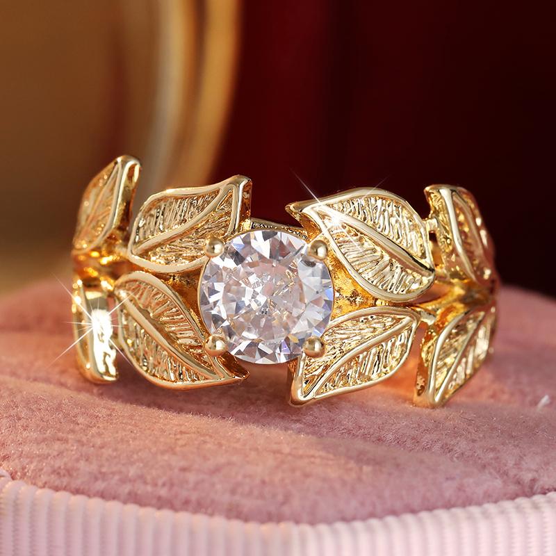 Gorgeous Inlaid White CZ Leaf Women's Ring Creativity Gold Color Hand Carving Daily Wear Party Jewelry Anniversary Gift