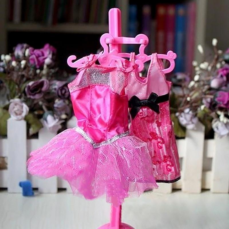 20 pcs Safe Plastic Bright Color Pink Hangers for Doll Dress Clothes Accessories
