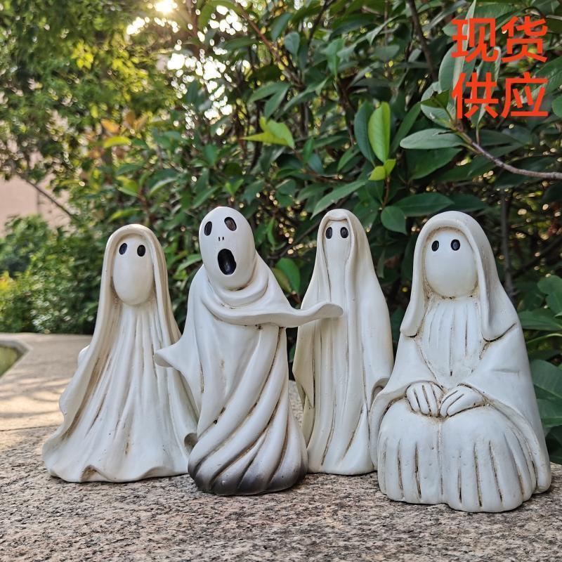 New Halloween White Clothed Ghost Garden Sculpture Outdoor Ghost Face Doll Decoration Cute Ghost Garden Decoration Resin Crafts