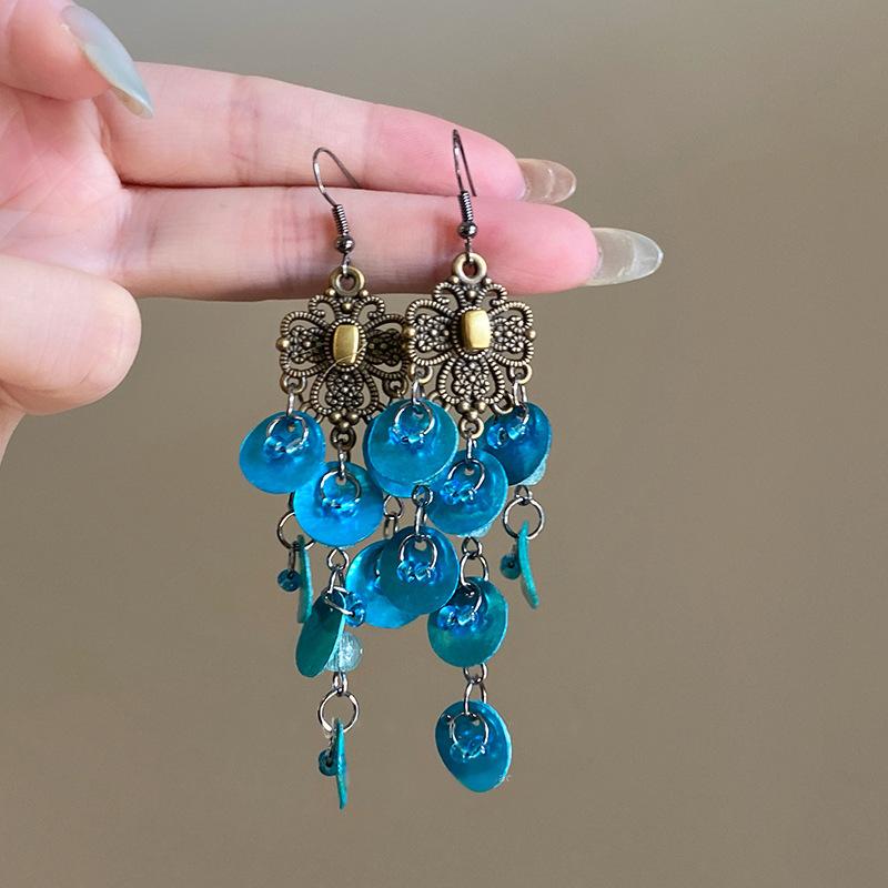 

Серьги с бахромой из круглых бусин из ракушек, ретро, легкая роскошь, высококлассные крючки для ушей, универсальные темпераментные нишевые серьги для женщин