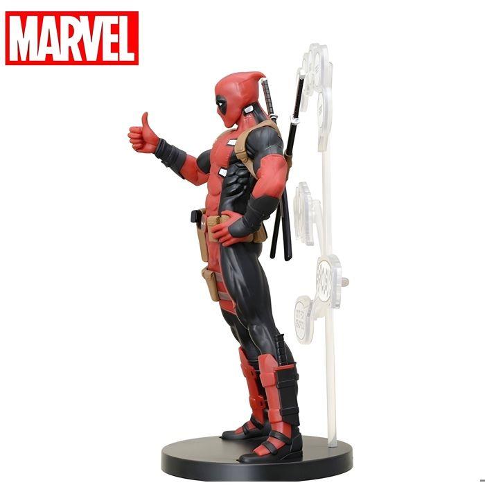 Figurine - Sega - Deadpool - 20 Cm - Red - Official Marvel Comics