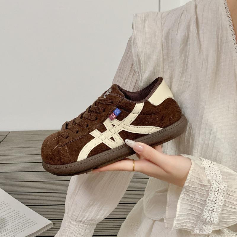 Star flat-bottomed women's autumn new student soft-soled sports board shoes