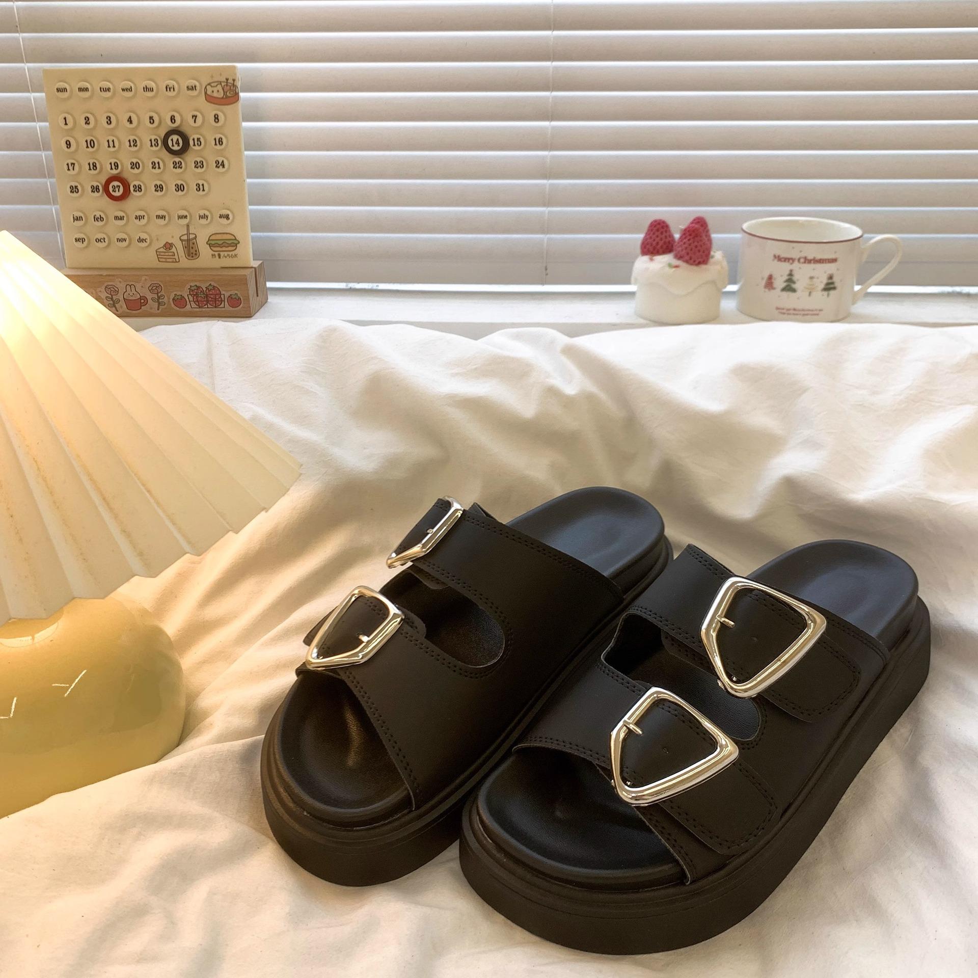 

Fashion high-end cool slippers women s outerwear 2025 spring and summer new thick-soled skirt casual non-slip beach sandals 40 чёрный