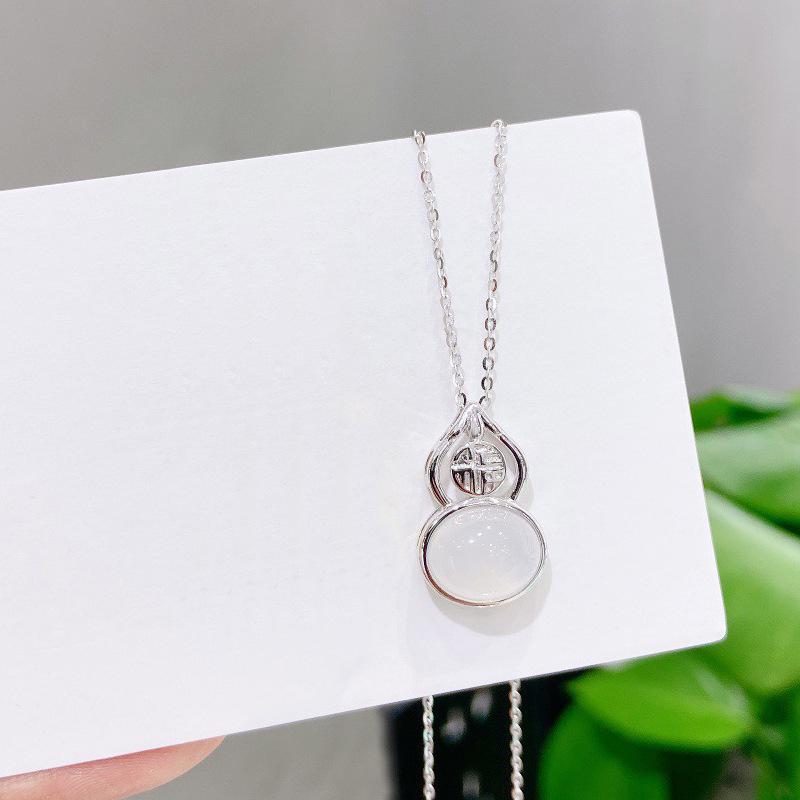 S925 Sterling Silver Chalcedony Gourd Necklace - Elegant, Ancient Style Clavicle Chain for Women 925 Silver