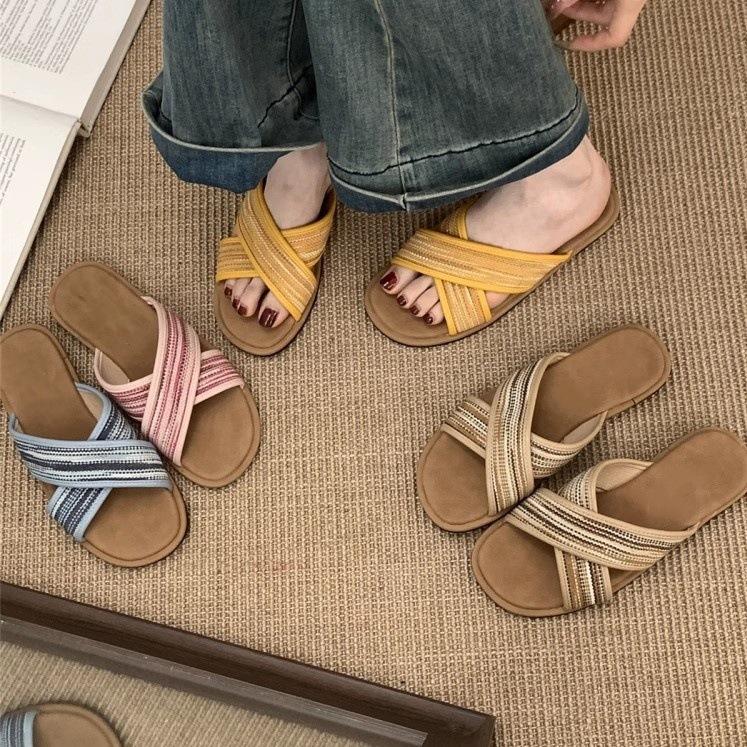 Flat Bottom Niche Cross with Cool Slippers Women's Outerwear 2025 New Summer Versatile Soft Sole with Skirt Beach Sandals