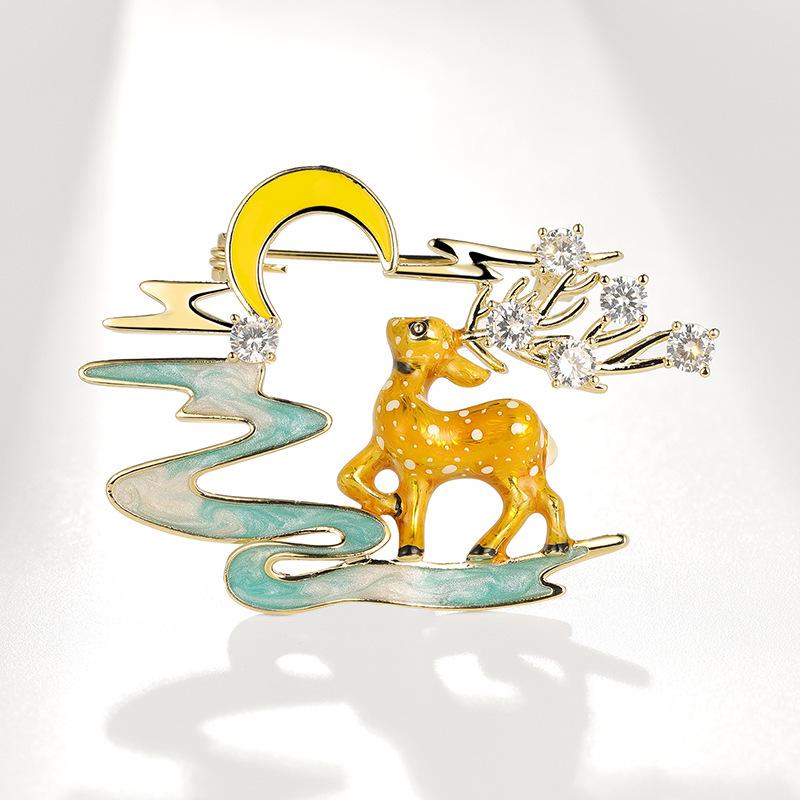 Bo Xin Enamel Zircon Deer Brooch: Ancient Divine Deer Pin - Christmas Gift and Personality Accessory