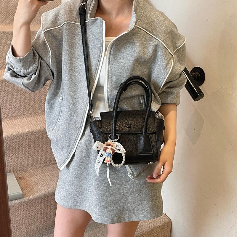 Fashion Handbag Women's New Versatile Shoulder Messenger Bag