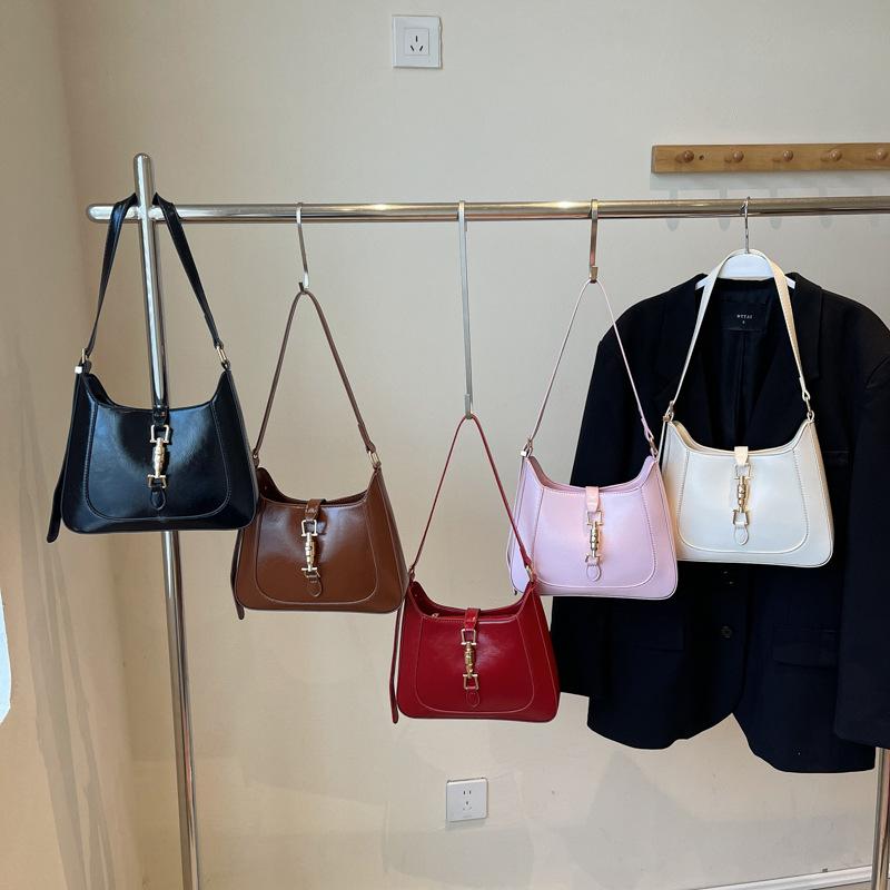 Early spring new fashion niche design small lock armpit bag shoulder crossbody trendy women's bag
