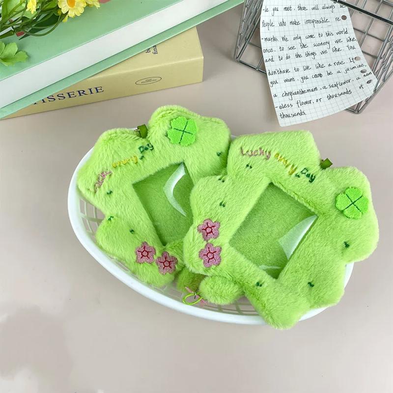 

Милый Прекрасный Счастливый Четырехлистный Клевер Держатель для ID-карты Милый Плюшевый Чехол для Карт Пушистый Брелок для Фотографии Мультяшный Дисплей для Фотографий Идолов Подарки