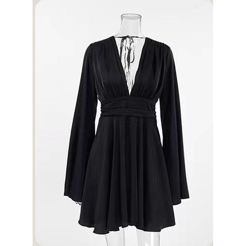 

Модное Ветреное Черное Сексуальное Платье с V-образным вырезом и расклешенными рукавами, облегающее Платье с V-образным вырезом и расклешенными рукавами Black L