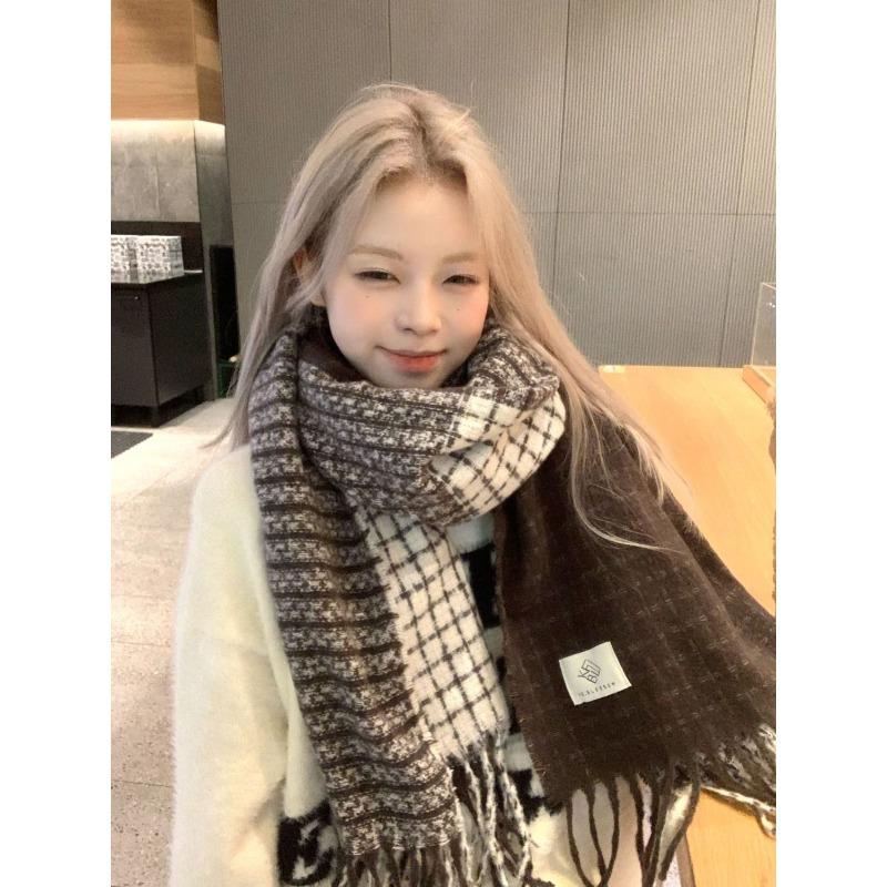 Xiaoxiangfeng Autumn and Winter Tassel Korean Version Versatile Double Sided Plaid Thickened Warm Scarf Imitation Cashmere Women's Shawl Dual Use