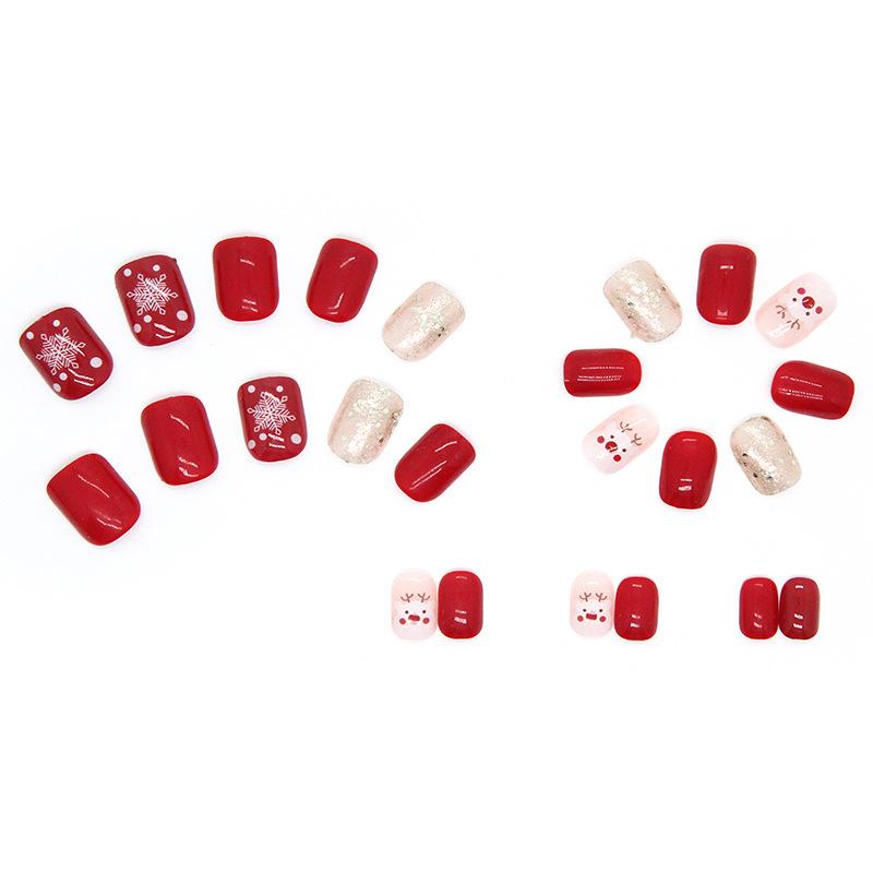 24 Pieces Short Wear Armor New Year's Flash Christmas Nail Film Wear Armor Cute Elk Nails