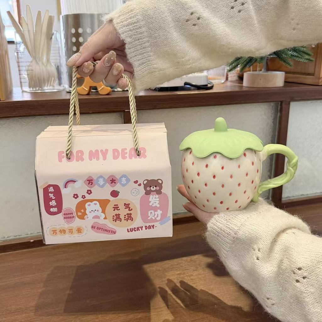 Strawberry mug with lid, high-value creative cup, ceramic water cup, niche birthday gift for girls