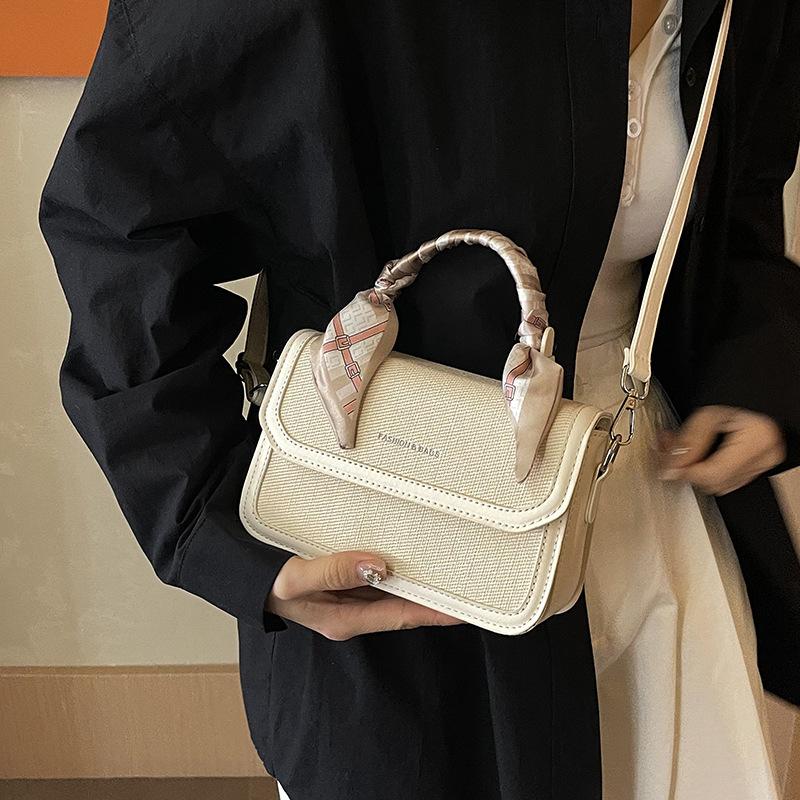 New fashion niche design silk scarf contrasting color flip bag portable shoulder messenger women's bag