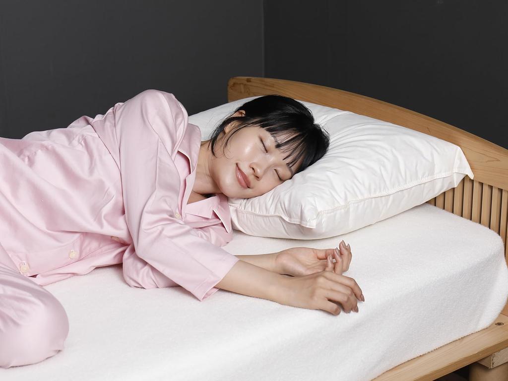 Romance Kosugi Feather Pillow (70 X 50 Cm), Fill Weight: 0.3 Kg, Beige, Made In Japan