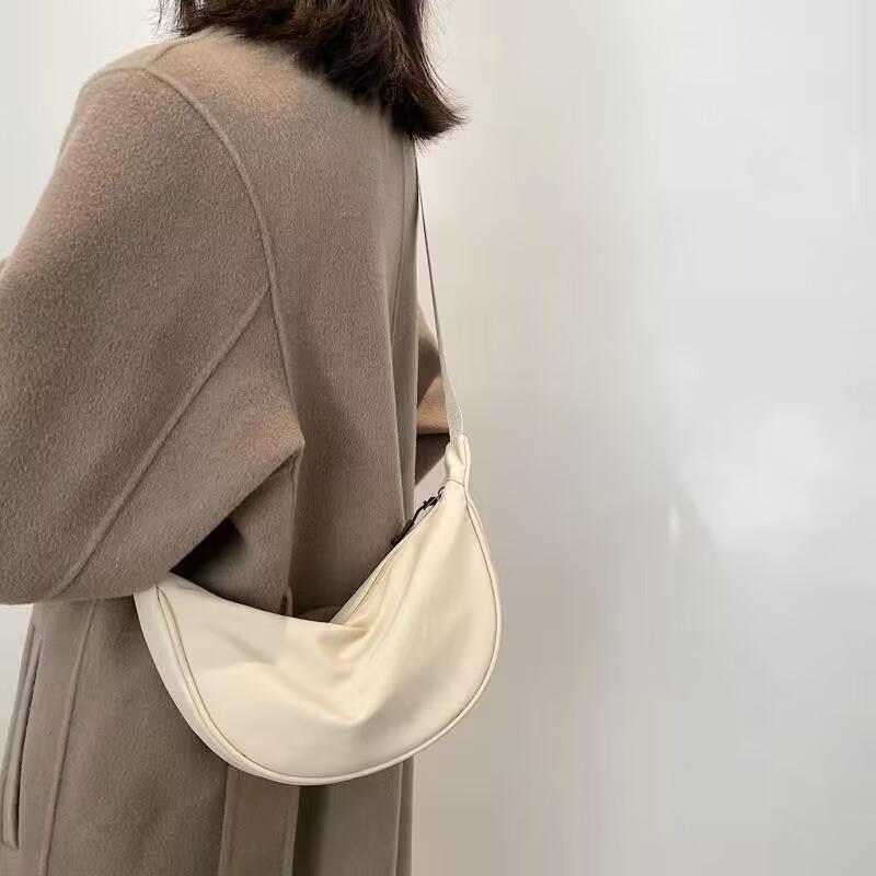 Crossbody bag women's light luxury high-end new texture niche design breast bag women's fashion versatile shoulder bag