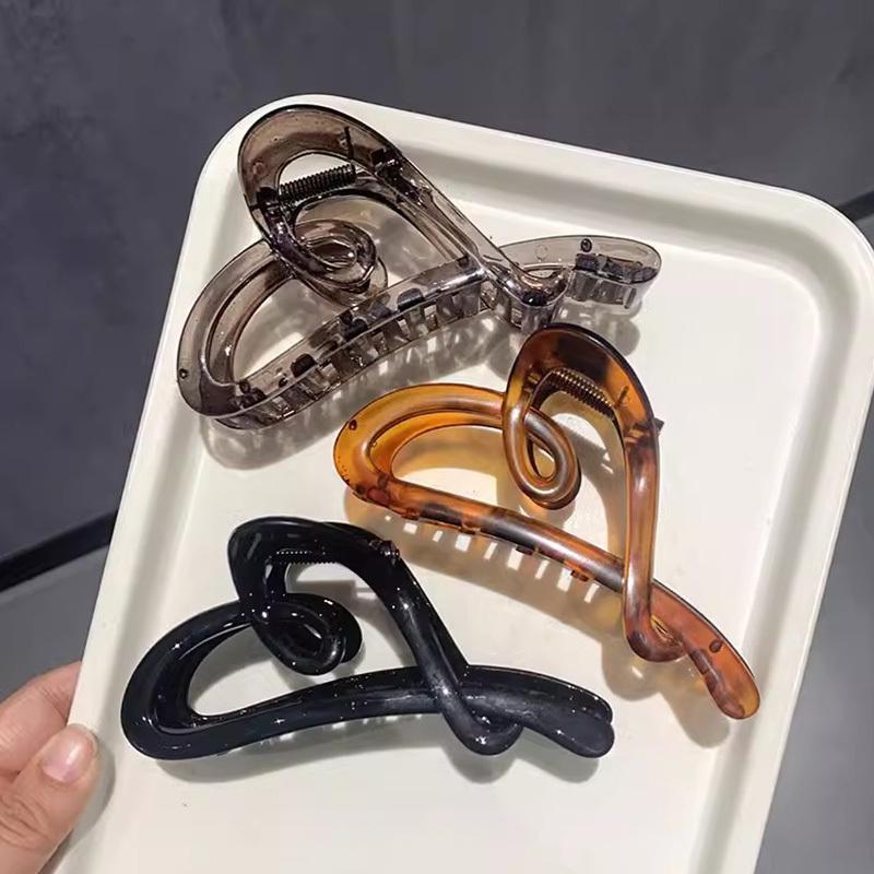 Vintage Heart Shape Plastic Hair Claw for Women Back Hair Holder Headband Elegant Hair Clips Hairpin Fashion Hair Accessories