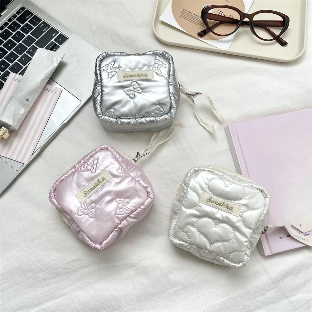 Cute Bow Women Mini Cosmetic Bag Sanitary Napkins Storage Bag Portable Tampon Holder Case Mini Makeup Lipstick Storage Bag Pouch