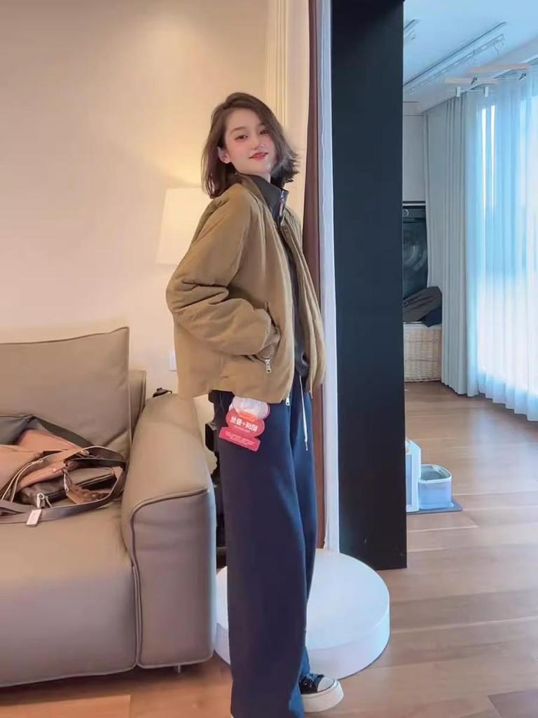 Women's Retro Quilted Baseball Jacket - Versatile 2024 Autumn/Winter Zipper Cotton Jacket, Petite Fit, Trendy Casual Fashion.