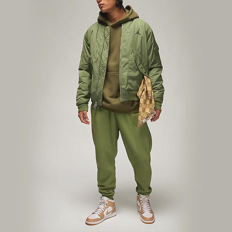 Jordan Jednobarevná bunda s vyšívaným logem, bočními kapsami, baseballovým límcem a zapínáním na zip po celé délce, pánská bunda, zelená FB7317-340