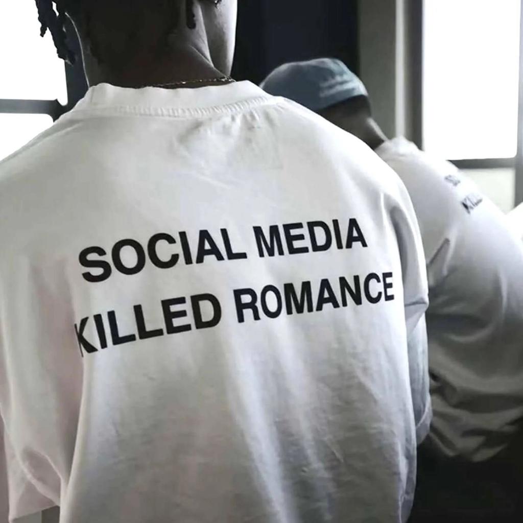 Summer Social Media Killed Romance fashion print T Shirt Cotton Tees Aesthetic Valentine's T-Shirt Unisex High Quality Y2k Tops