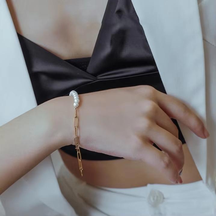 Simple cross chain splicing pearl necklace collarbone chain niche high-end accessories