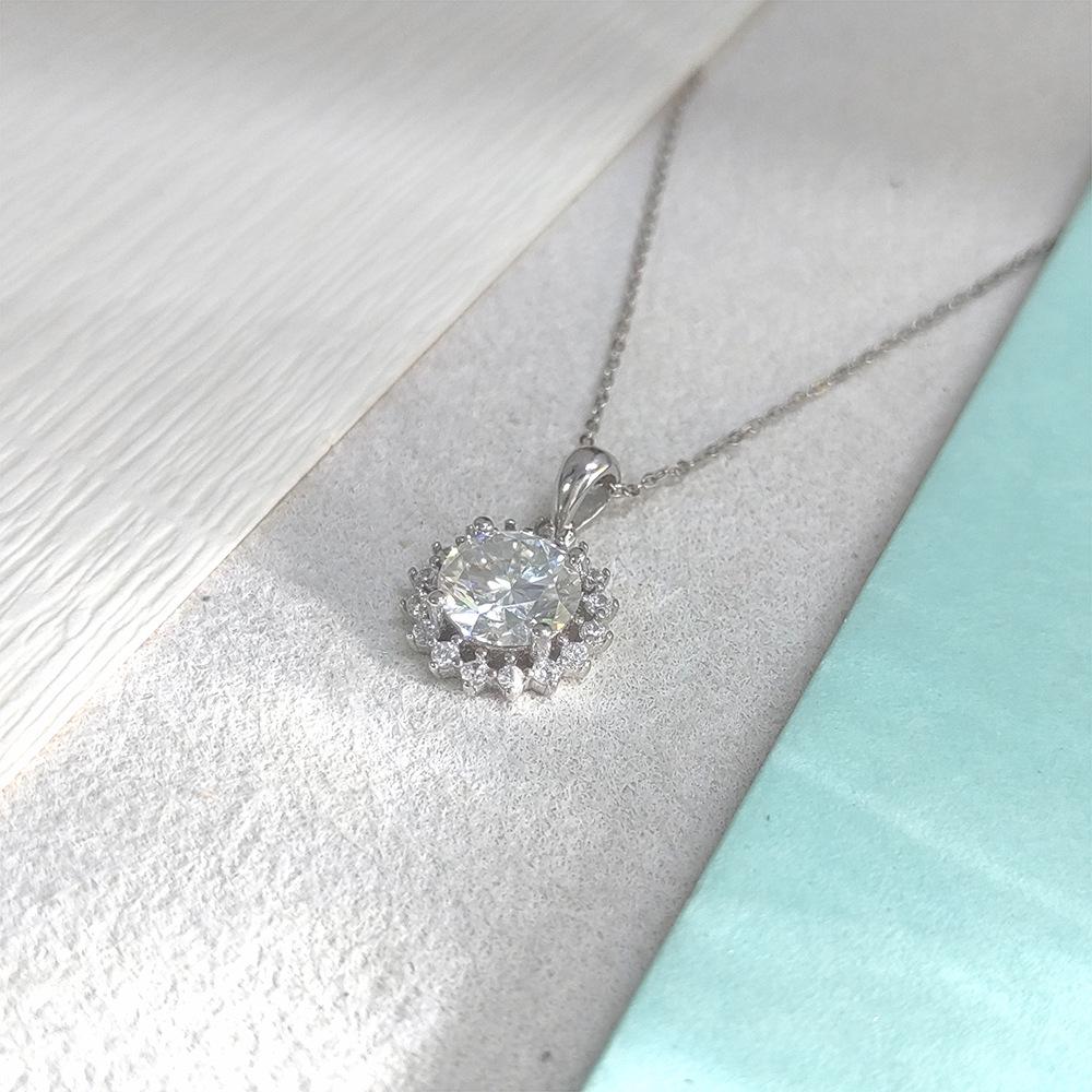 2 Carat Sunflower Moissanite Choker - S925 Sterling Silver Women's Necklace