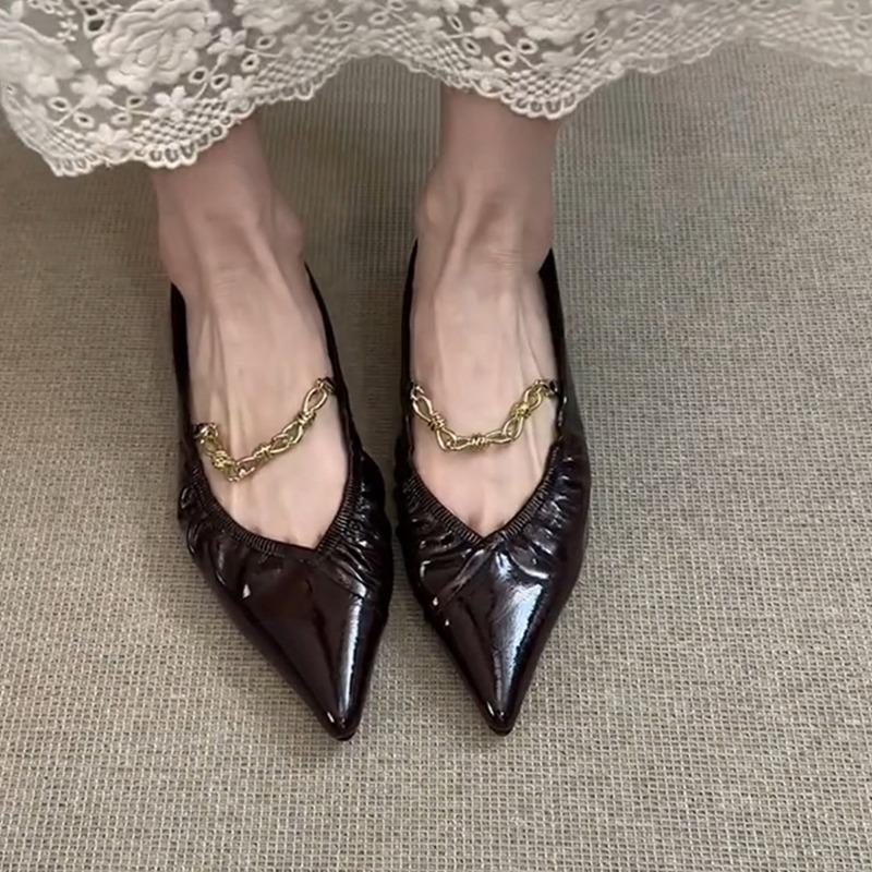 Sheepskin version pointed shoes pleated flat bottom beautiful single shoes women's metal chain temperament Mary Jane grandma shoes