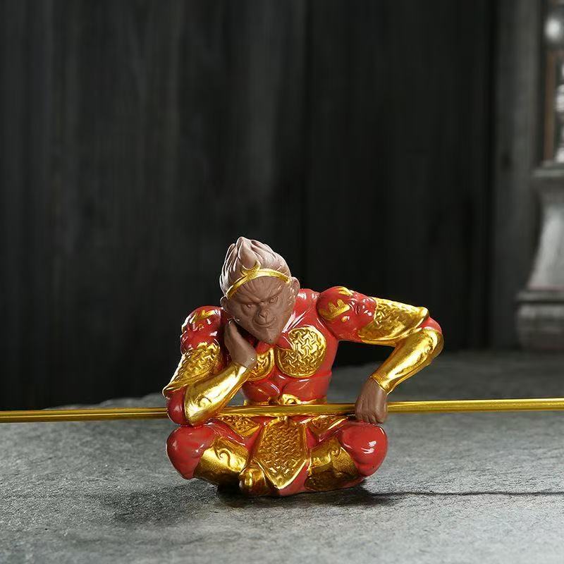 

Керамическая статуэтка Сунь Укуна, персонажа китайской мифологии «Путешествие на Запад», украшение для дома, комнаты, офиса, автомобиля, подарок