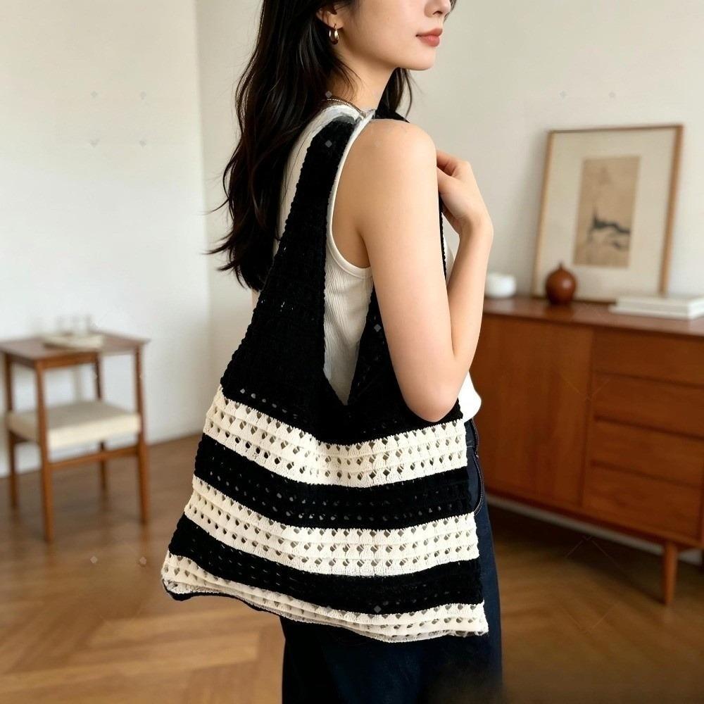 Fashion Hollow Out Stripe Crocheted Tote Bag Woven Fabric Bohemian Style Beach Tote Bag Handmade Summer Vacation Bag For Women