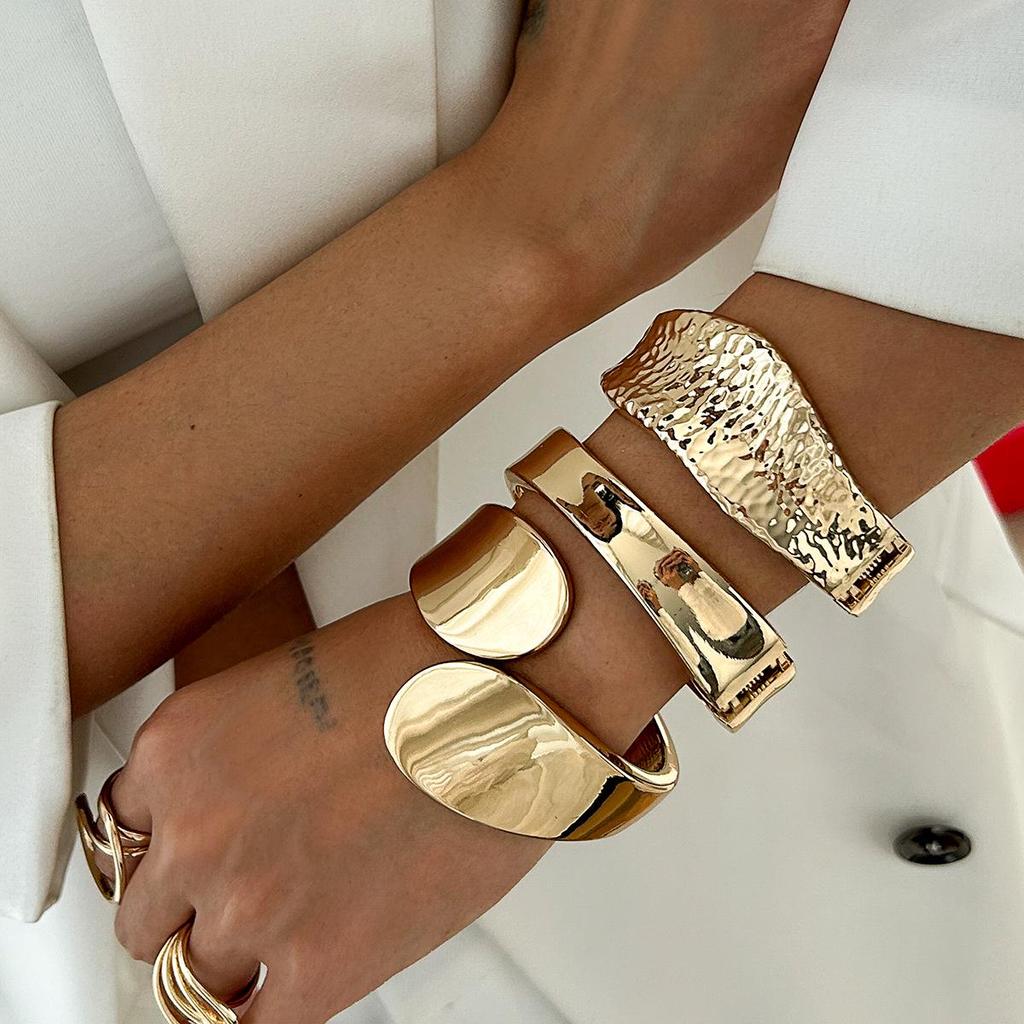 Wide Geometric Oval Luxury Metal Bracelet