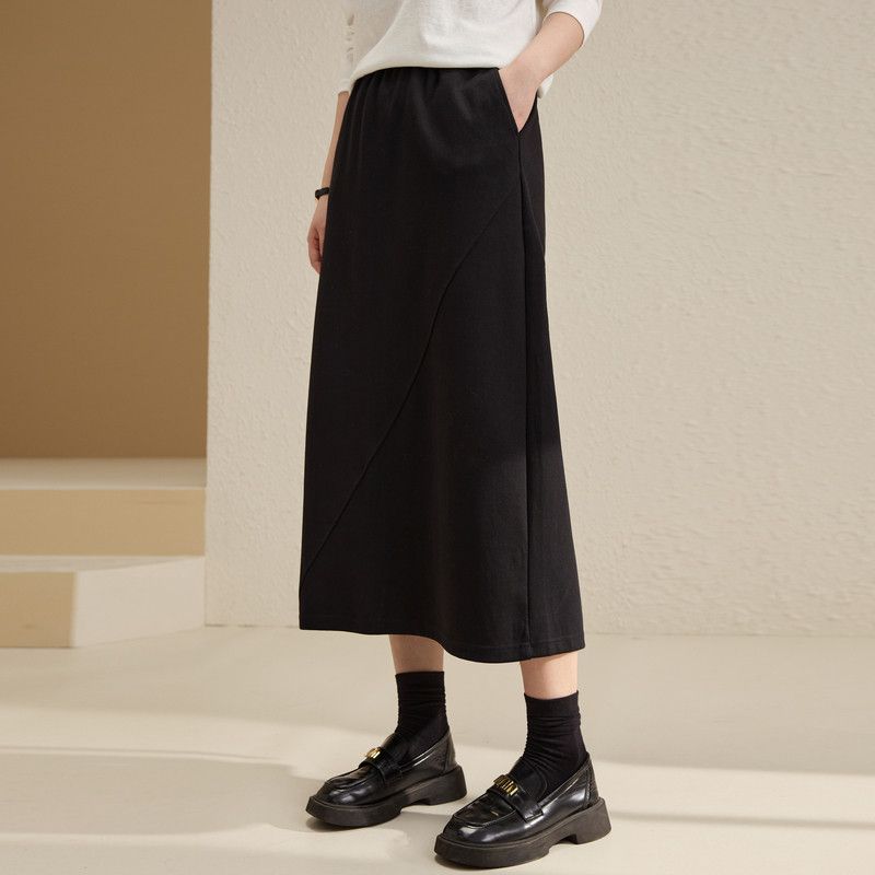 

[Comfortable Sweatshirt Set] Xianlixiu Plus-Size Women s Clothing with a Stylish Casual Two-Piece Design for Plus-Size Women, New Spring 2026 Model Black 1 [Qk2939 Skirt] 5XL