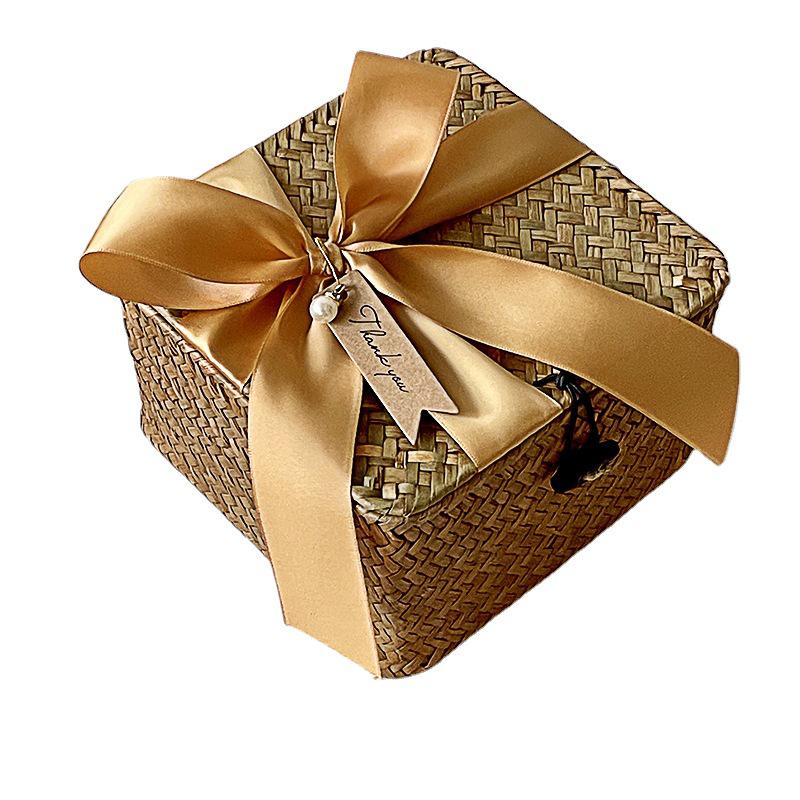 Square Handwoven Bamboo Gift Basket with Lid - High-end Candy Box and Wedding Favor