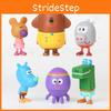 Delizioso set di 6 personaggi d'azione di Hey Duggee con distintivo, perfetto per i bambini a Natale.