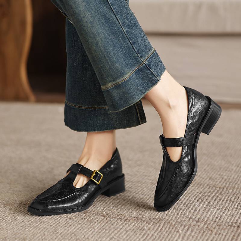 Krazing Pot Sheepskin Round Toe Thick Med Heels Spring Shoes Slip on Big Size 42 Loafers Women Metal Buckle Pleated Pumps
