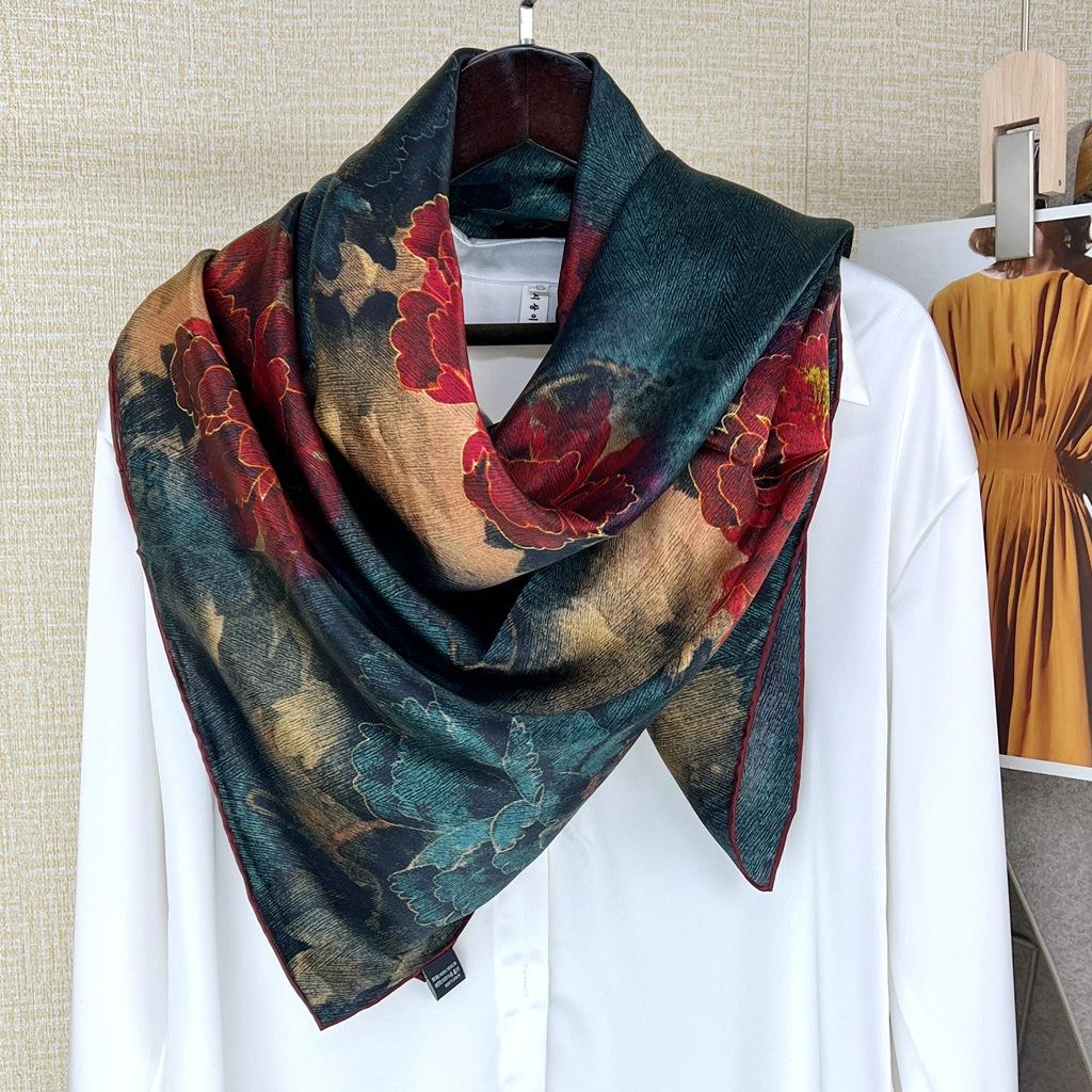 Elegant Chinese Style! Silk Silk Scarf Women'S Winter Flower Group Splendid Mulberry Silk Scarf Versatile Shawl Dual-Purpose
