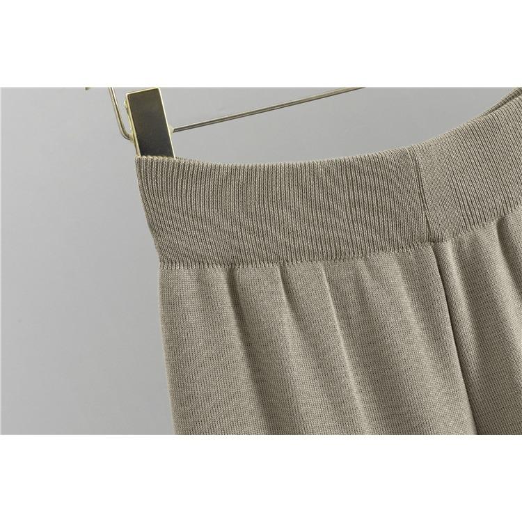 IHUASU Spring and Autumn Laid-back Style Knitted Set, Sleeveless Vest, Sweater, Cardigan and Trousers, Three-piece Set