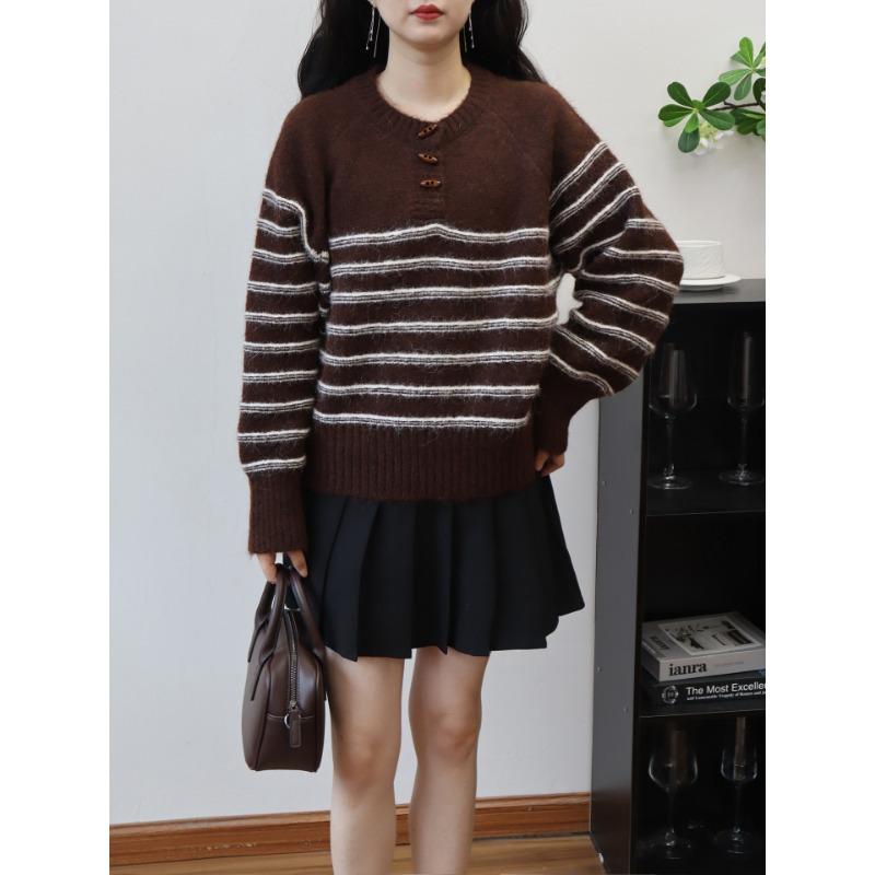 Corner buckle contrasting striped knitted sweater top autumn and winter new loose design sweater pullover woman