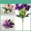 Decoração de casa – Flores e coroas artificiais
