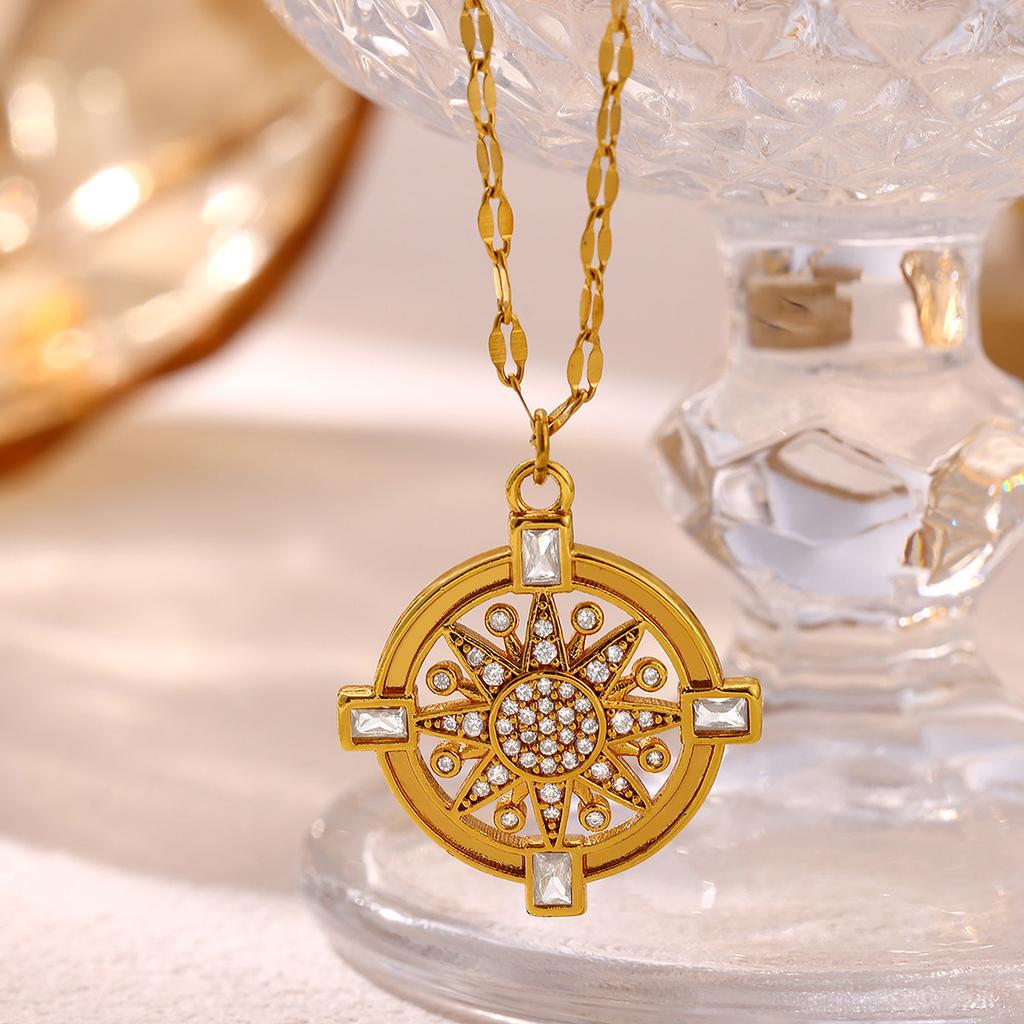 Luxury Micro Pave CZ Gold Color Necklace For Women Star Compass Butterfly Pendant Choker Waterproof Vintage Jewelry Daily Gift