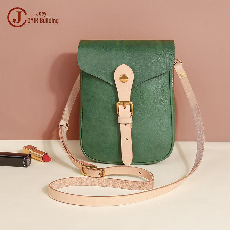 Женская сумка-мессенджер из натуральной кожи ручной работы - кожа растительного дубления для переноски мобильных телефонов и мелких аксессуаров 4980₽