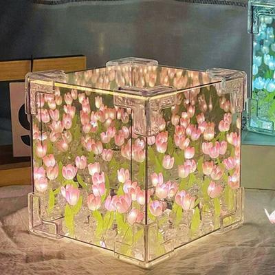 Espejo con luz LED de noche con forma de tulipán y flores, realista, suave, de fácil instalación, para mesita de noche