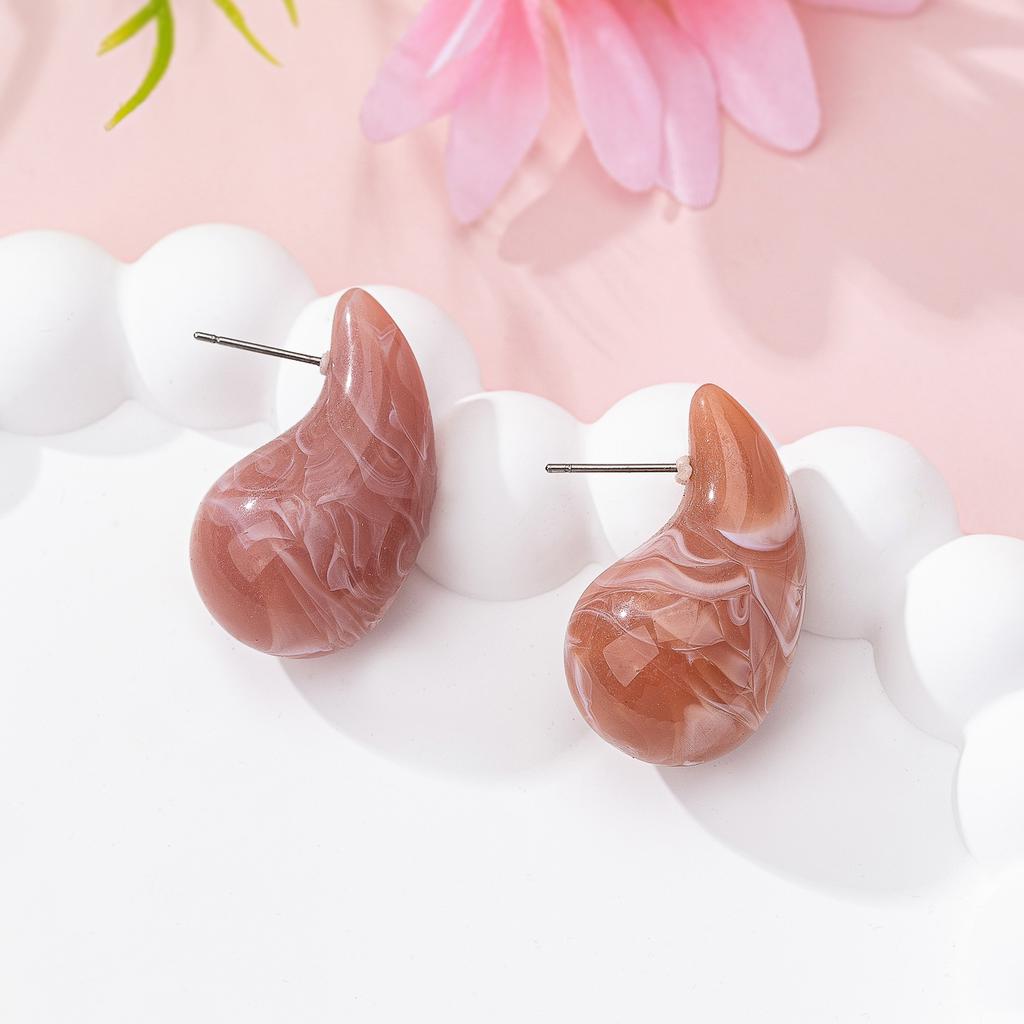 A Pair of Women's Earrings in the Shape of Colorful Water Drops, Made of Acrylic Material, Suitable for Everyday Wear and Vacation Wear