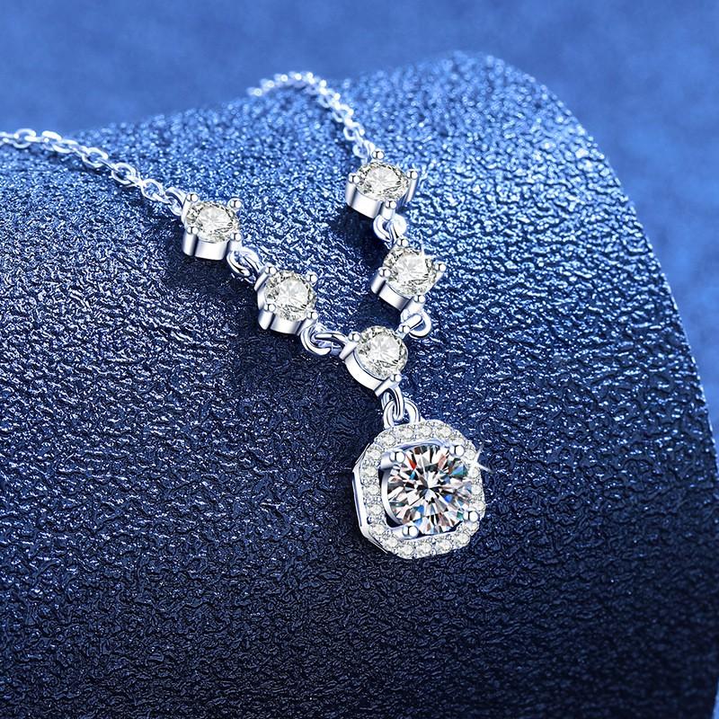 Moissanite Square Sugar Necklace Clavicle Chain Women