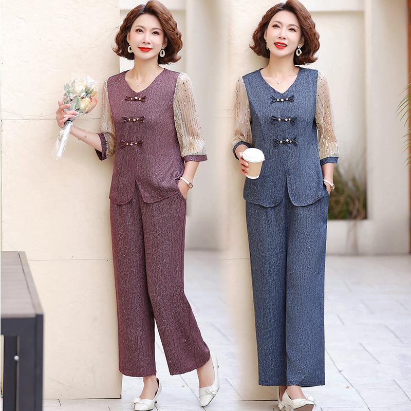 Elegant Chinese-Style Suit for Mothers: Fashionable Middle-Aged Women's Two-Piece Set with Stylish Top and Pants.
