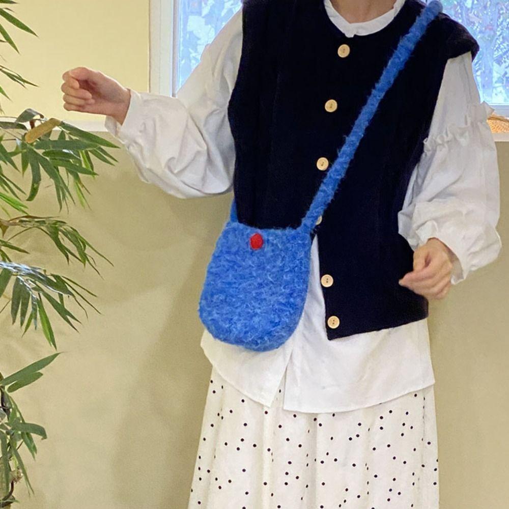 Soft Women Bucket Bag Sweet Winter Shoulder Bag Fashion Plush Crossbody Bag  Travel