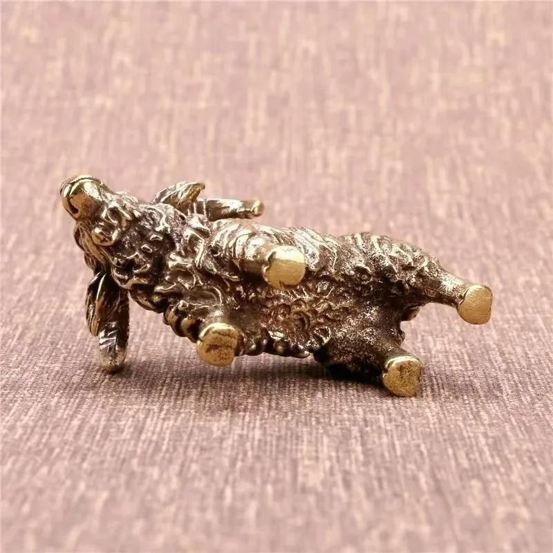 Creative Metal Twelve Zodiac Goat Decoration Crafts Retro Micro Carved Brass Goat Decor Home Desktop Decor Animal Tea Pet Statue