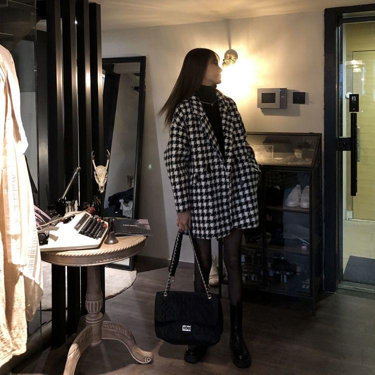 Women's Mid-length Wool Plaid Coat: Loose, Padded, Warm for Spring/Autumn